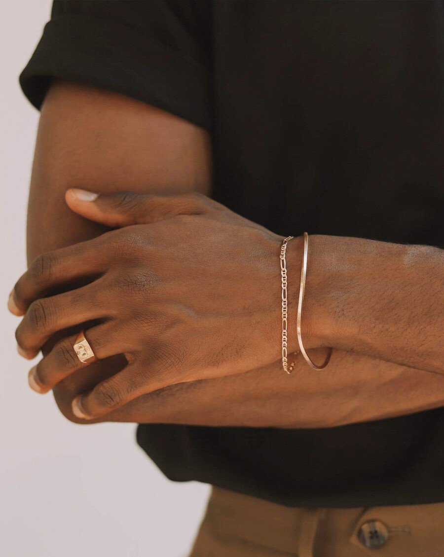 herren-armband mit quadratischer schlangenkette