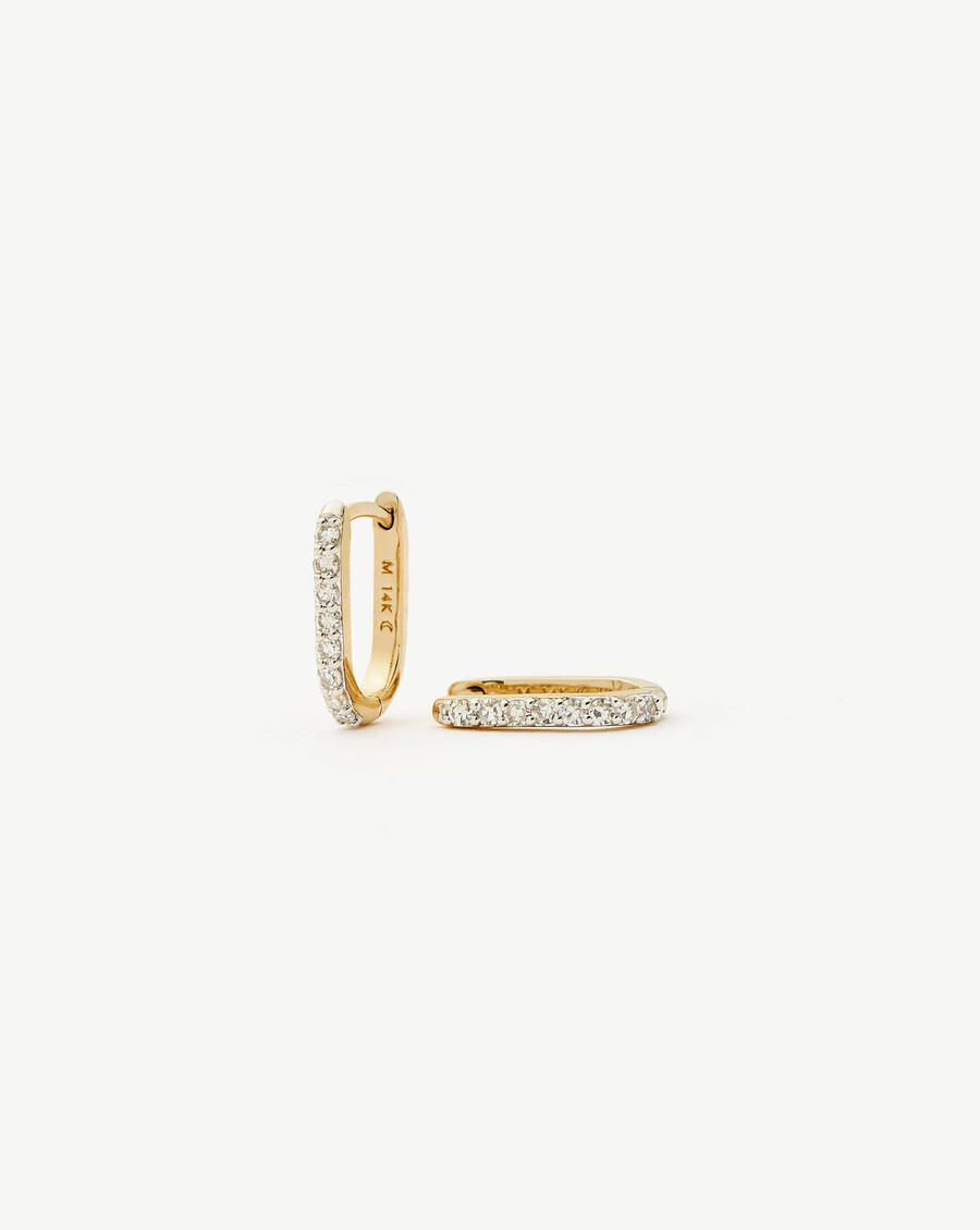 mini-creolen aus 14-karätigem massivgold mit diamanten in ovalform