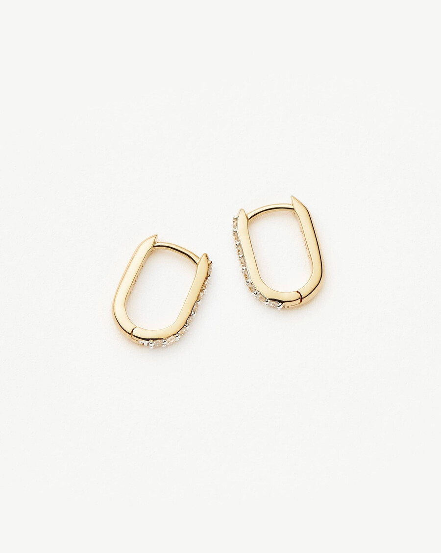 mini-creolen aus 14-karätigem massivgold mit diamanten in ovalform