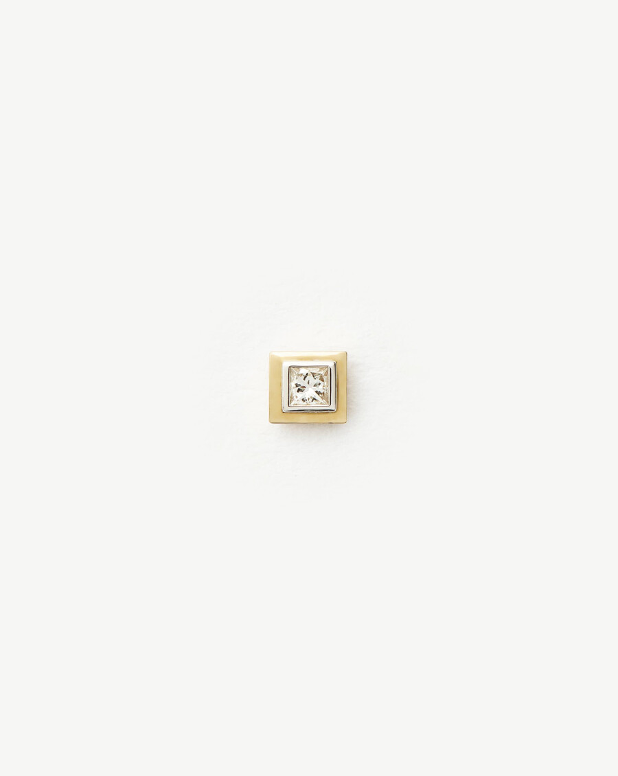 ohrstecker mit quadratischem diamanten und flacher rückseite aus 14-karätigem massivgold
