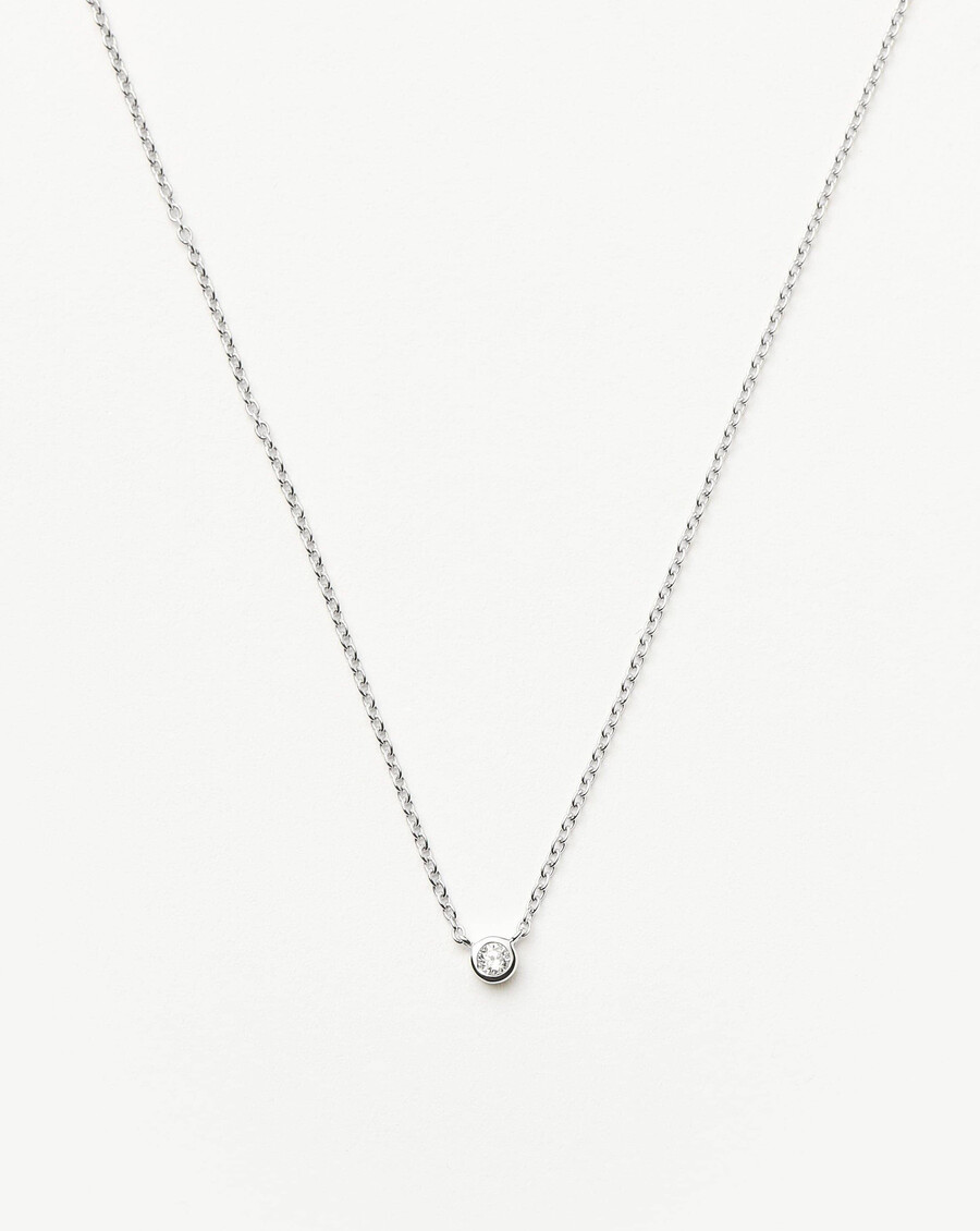 halskette mit diamant-solitäranhänger aus 14-karätigem weißgold