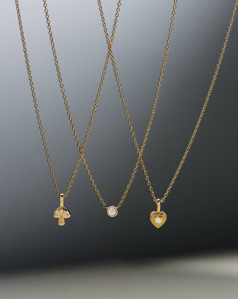 mini-herzanhänger-halskette aus 14-karätigem massivgold mit diamanten