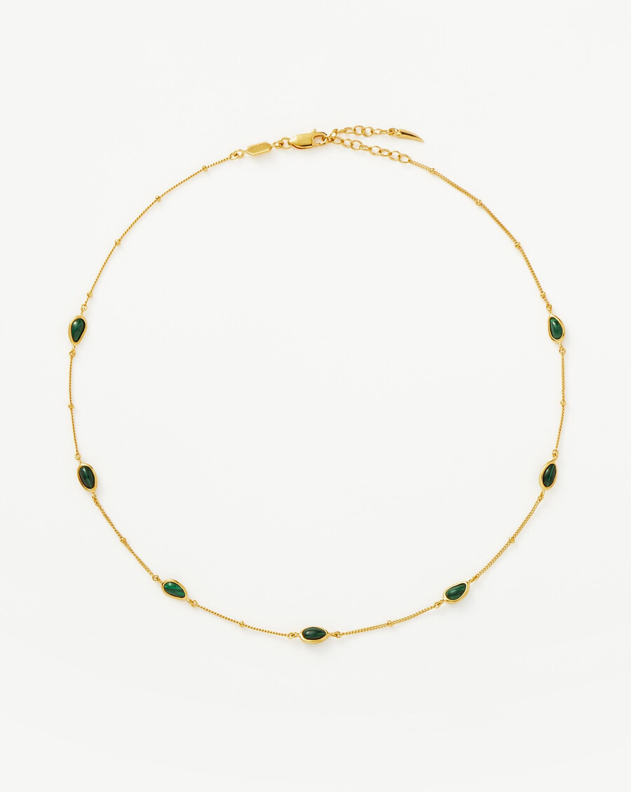 magma-edelstein-charm-choker