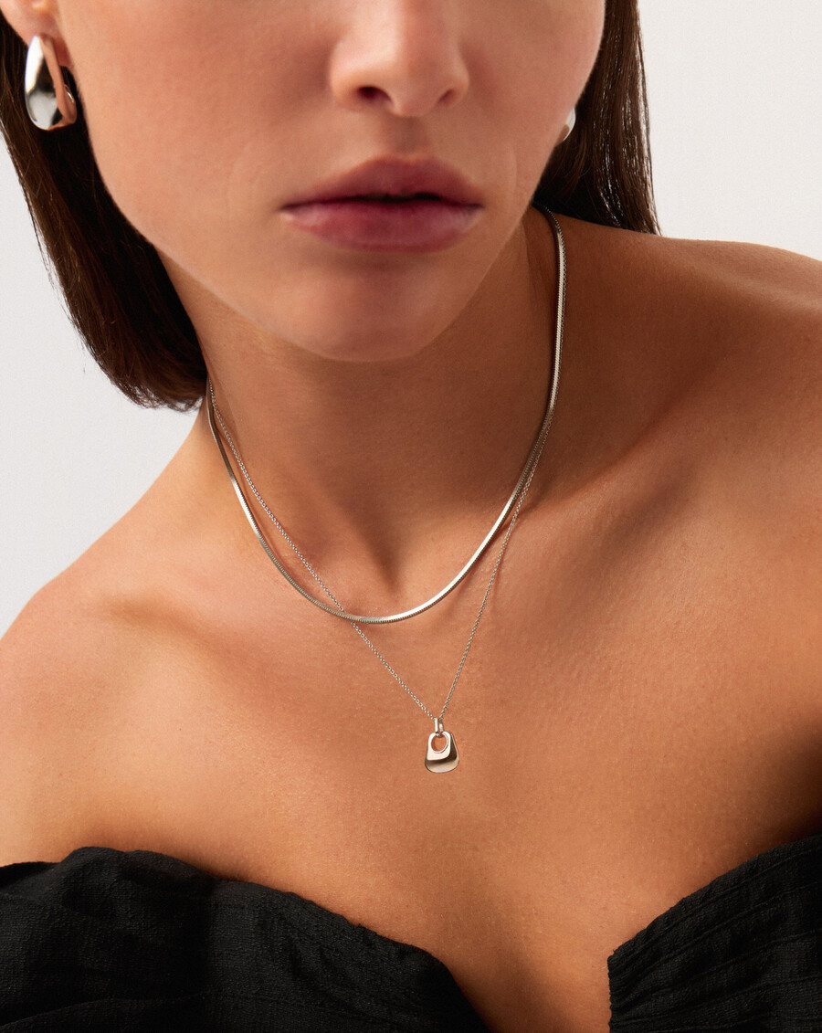 lucy williams kurze quadratische schlangenkette