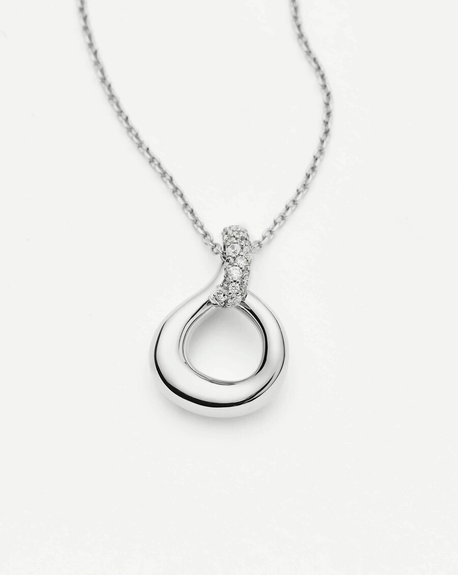 halskette mit anhänger „geschmolzener schnee – silber