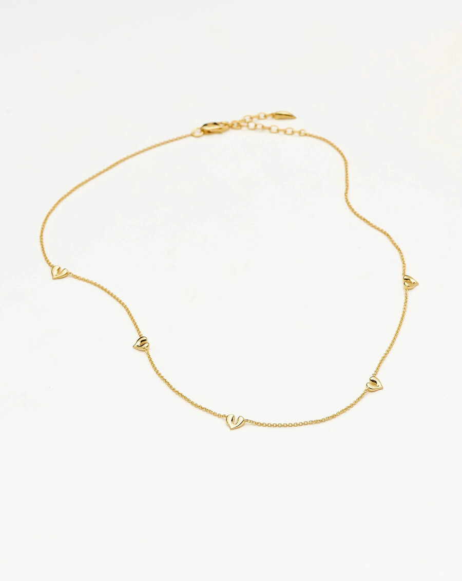 mini-charm-choker mit geschmolzenem herz