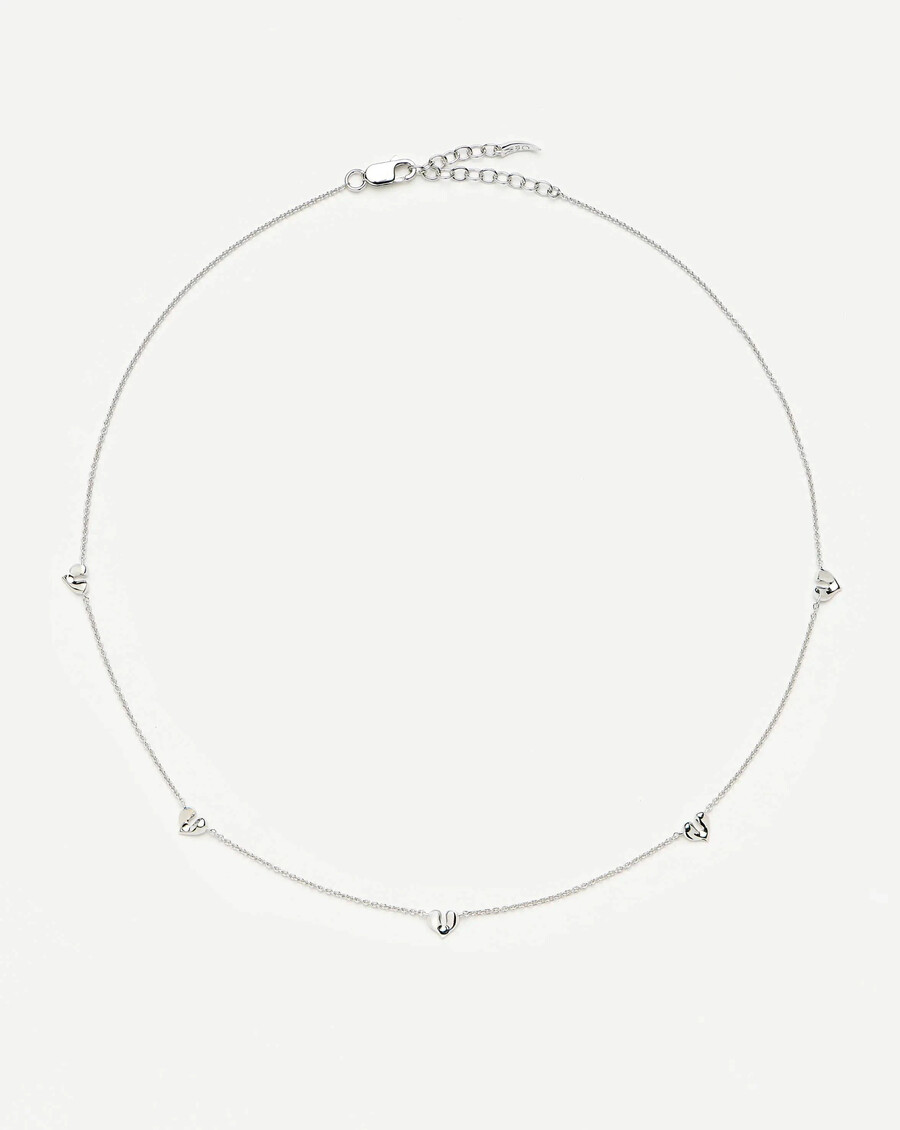 mini-charm-choker mit geschmolzenem herz
