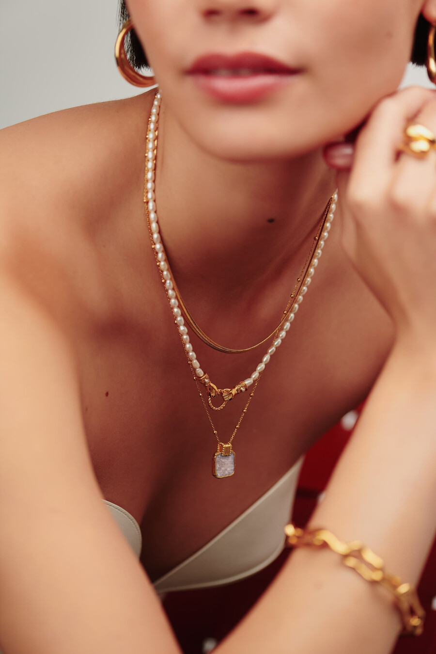 lena charm halskette – 18 karat vergoldetregenbogenmondstein
