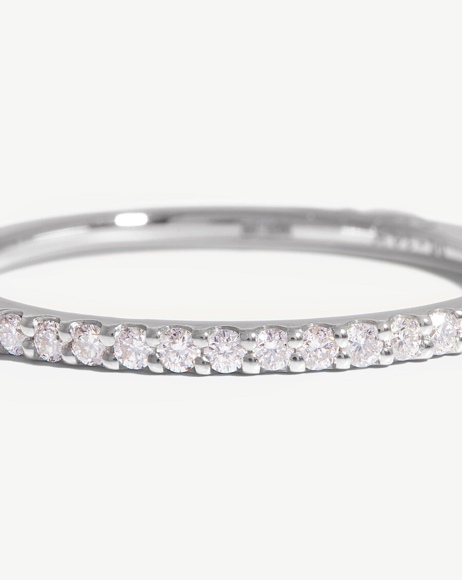 feiner schmaler ewigkeitsring – 14 karat weißgolddiamant